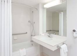 デイズ イン & スイーツ バイ ウィンダム アーリントン ハイツ 写真