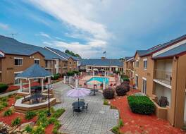Red Roof PLUS+ & Suites Knoxville West-Cedar Bluff 写真