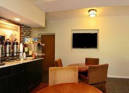 レキシントン イン & スイーツ NW シカゴ エルギン 写真