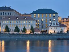 フォーシーズンズ ホテル プラハ 写真