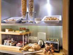 オテル モンパルナス サン ジェルマン 写真