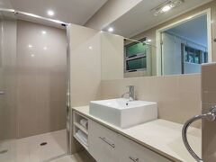 オライリーズ レインフォレスト リトリート 写真