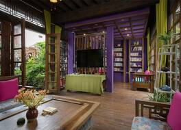 Blossom Hill Inn Lijiang