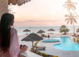 Smiles Beach Hotel 写真