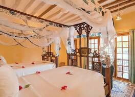 ケンダワ ロックス ビーチ ホテル 写真