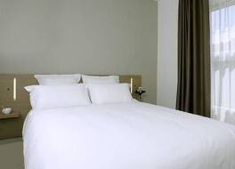 アパルトテル カンペール ブルターニュ テール ドゥ フランス 写真