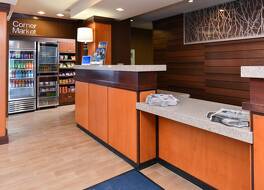 フェアフィールド イン&スイート ブルーミントン 写真