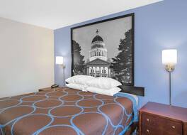 スーパー 8 バイ ウィンダム ブリンクリー 写真