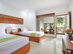 デウィ スリ ホテル 写真