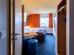 B&B Hotel Augsburg 写真