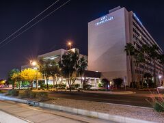 クラウンプラザ フェニックス エアポート PHX バイ IHG 写真