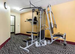 クオリティ イン & スイーツ ブルーミントン ユニバーシティ エリア 写真