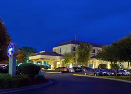 ハンプトン イン ロックフォード