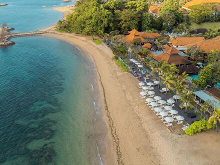 グリヤ サントリアン エイ ビーチ リゾート 写真