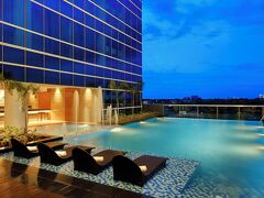 サボイ ホテル マクタン セブ ニア ニュータウン ビーチ 写真