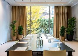 トライブ デュッセルドルフ 写真