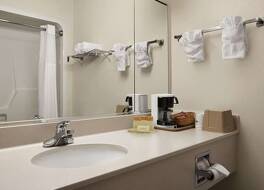 デイズ イン & スイーツ バイ ウィンダム ロムオービル 写真