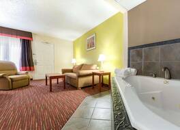 ベイモント バイ ウィンダム ルイビル イースト 写真