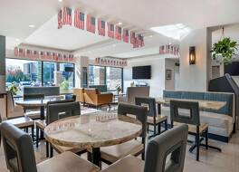 メインステイ スイーツ スプリングフィールド IL 写真