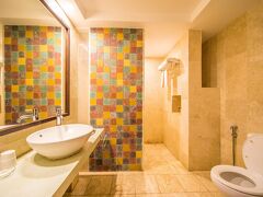 ヌサンタラ ディアン センター 写真