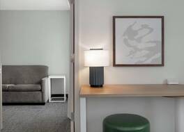 スパーク バイ ヒルトン エバンズビル イースト, IN 写真