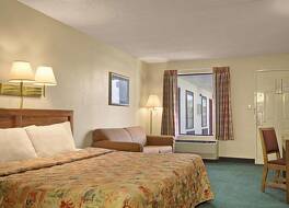 デイズ イン バイ ウィンダム アップル バレー ピジョン フォージ / セバービル 写真