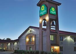 ラ キンタ イン バイ ウィンダム シャンペーン