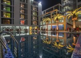 モモ イン 写真