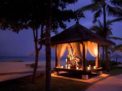 コンラッド バリ 写真