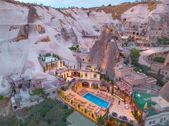 ローカル ケイブ ハウス ホテル 写真