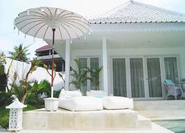 ハーモニー ヴィラズ ロンボク 写真