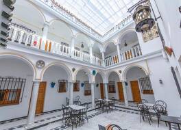 ロス オメヤス ホテル 写真