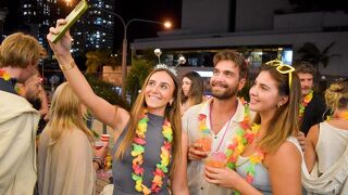 テキーラ サンライズ ホステル サーファーズ パラダイス