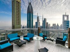 フォー ポインツ バイ シェラトン シェイク ザイード ロード ドバイ 写真