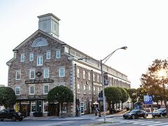 Newport Bay Club and Hotel 写真