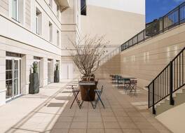 アパートホテル アダジオ アクセス ラ デファンス プトー 写真