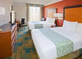 ラ キンタ イン & スイーツ バイ ウィンダム ナッシュビル エアポート / オープリーランド 写真