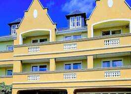 アールス コート ハウス 写真