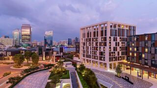 キャノピー バイ ヒルトン ドバイ アル シーフ