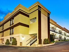 スーパー 8 バイ ウィンダム ラレー ダウンタウン 写真