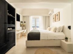 ロカベラ サントリーニ ホテル＆スパ 写真