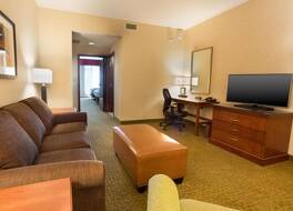 Drury Inn and Suites Denver Central Park 写真