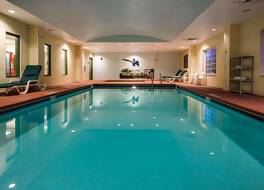 カントリー イン & スイーツ バイ ラディソン ペンサコラ ウェスト フロリダ