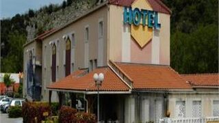 ブリット ホテル コンフォール フォア