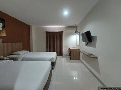 カナシャ イスラミ 写真