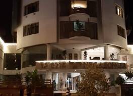 Nega Bonger Hotel 写真