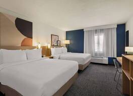 スパーク バイ ヒルトン フォート ウェイン 写真