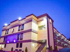 スーパー 8 バイ ウィンダム ラレー ダウンタウン 写真