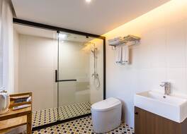 トンリ 1917 ベスト サウス イン 写真