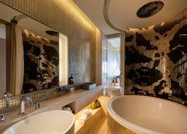 リンバ バイ アヤナ バリ 写真